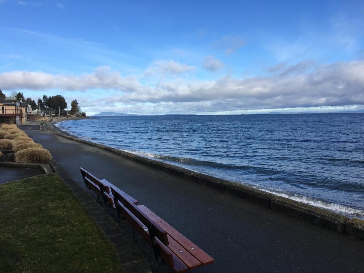Casa Grande Inn Qualicum Beach Exteriör bild