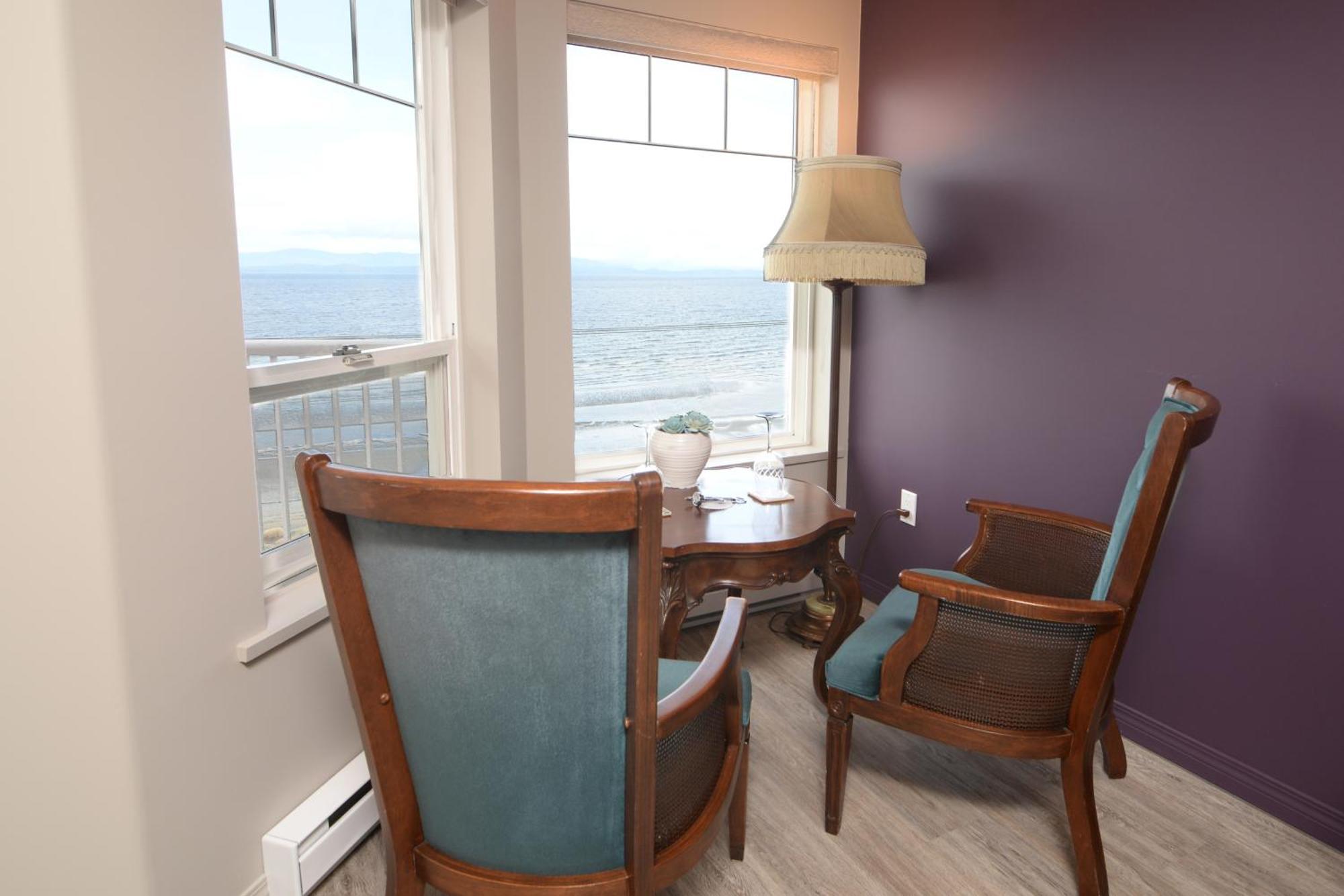Casa Grande Inn Qualicum Beach Exteriör bild